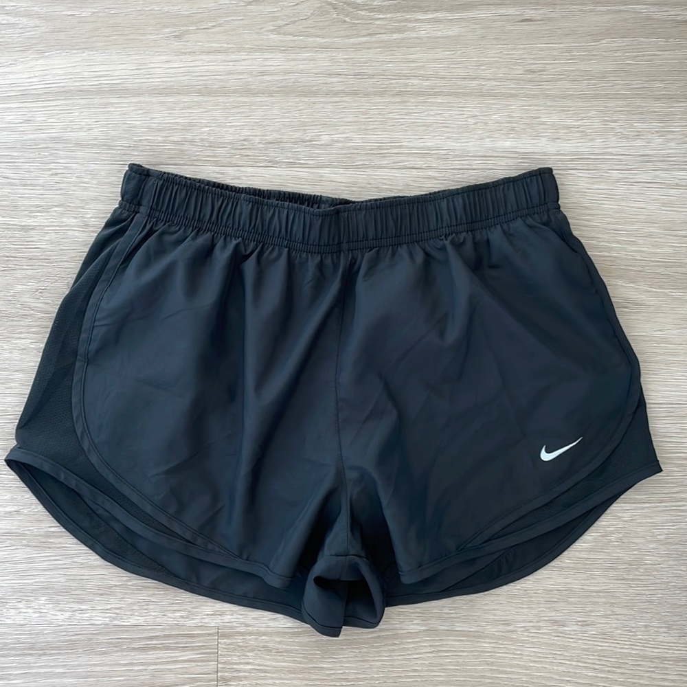 NEVER WORN nike dri fit shorts